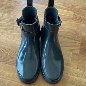 Hunter Chelsea style rain boots
